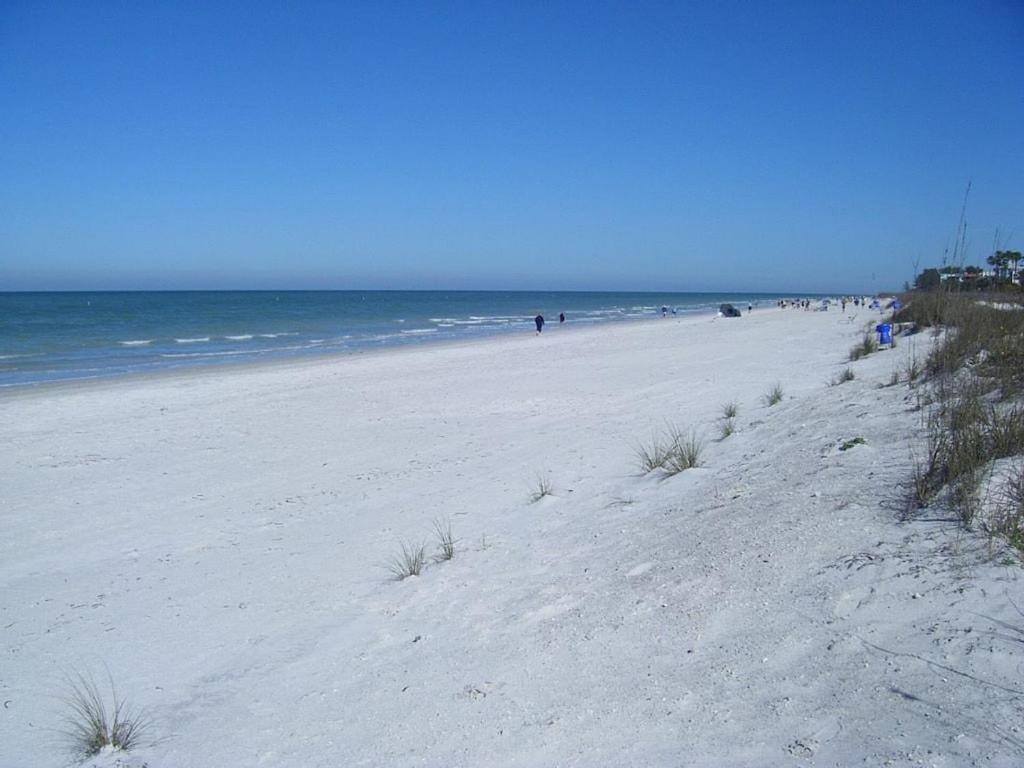 Spacious Beach House Unit,Beautifully Furnished 2 Bed 2Bath./2Min.Walk To Beach Clearwater Beach Esterno foto