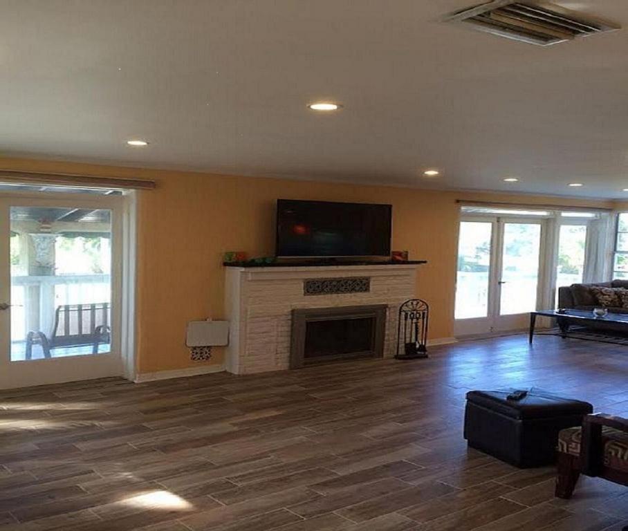 Spacious Beach House Unit,Beautifully Furnished 2 Bed 2Bath./2Min.Walk To Beach Clearwater Beach Esterno foto