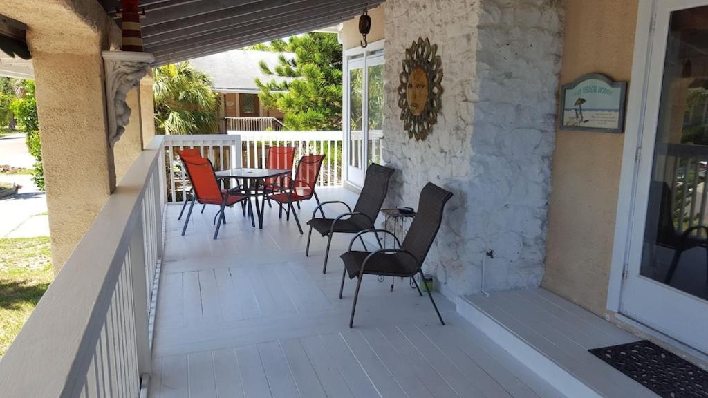 Spacious Beach House Unit,Beautifully Furnished 2 Bed 2Bath./2Min.Walk To Beach Clearwater Beach Esterno foto