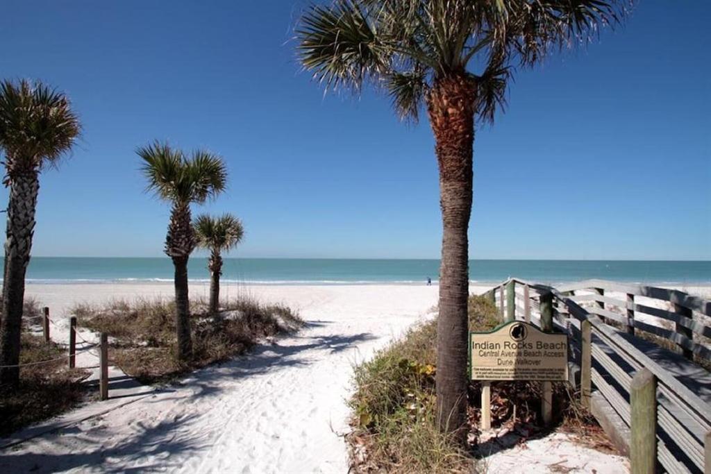 Spacious Beach House Unit,Beautifully Furnished 2 Bed 2Bath./2Min.Walk To Beach Clearwater Beach Esterno foto